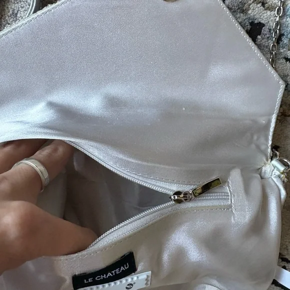 Elegant Silver Chain Clutch - Picture 7 of 10